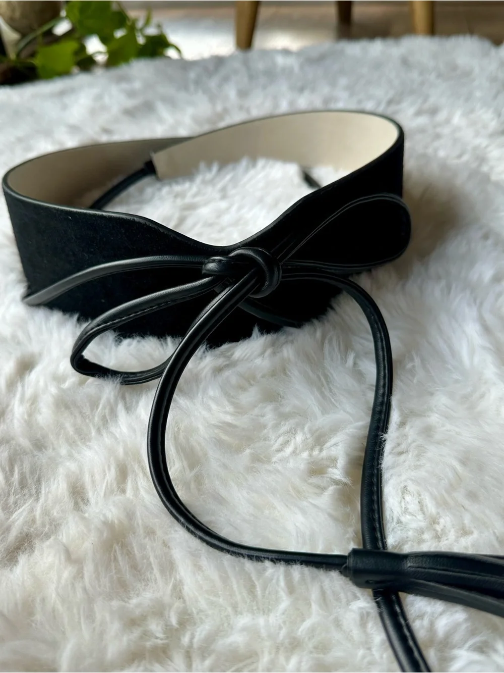 White House Black Market Black Leather Obi Bow-Tie Waist Belt Suede